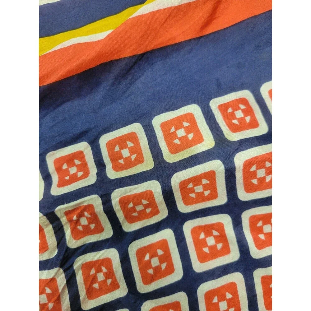 90's Women’s Blue Red Yellow White Geometric Pattern Silk Square Scarf Wrap